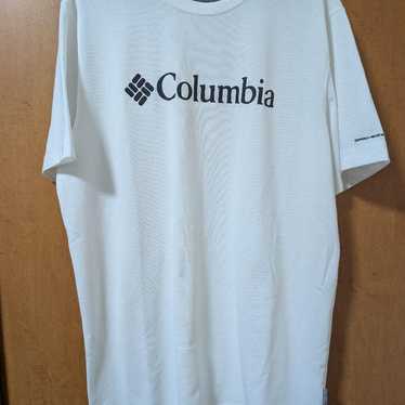 Columbia XL White T-shirt