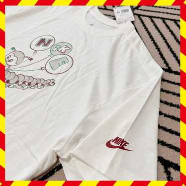 NIKE T-shirt