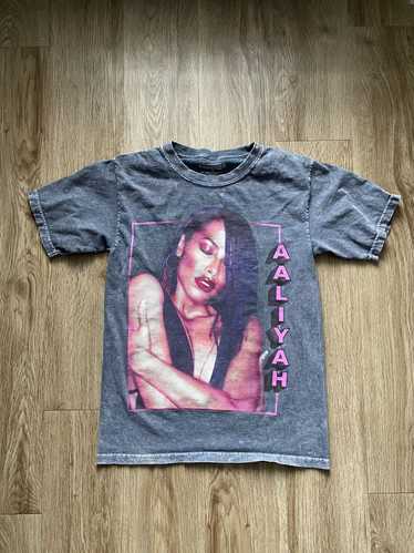 Rap Tees × Streetwear × Vintage AALIYAH TEE