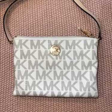 Michael Kors Women's Signature PVC Fulton EW Cross