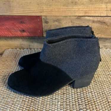 Toms Leila Black And Gray Wool Ankle Boots Size 8