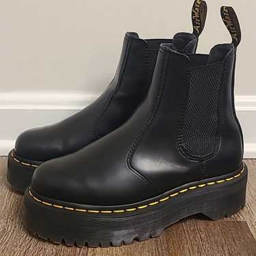 Dr Martens 2976 Quad Chelsea Platform boots