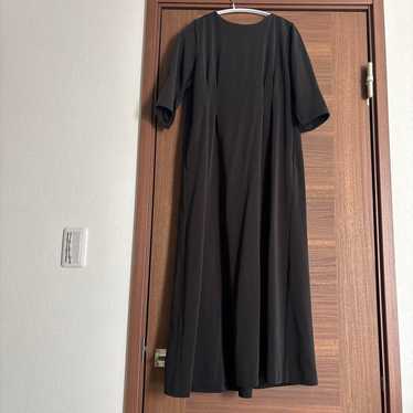 Long black dress