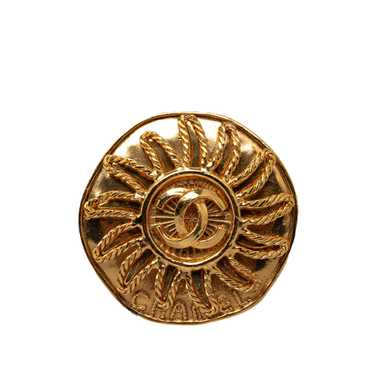 Gold Chanel CC Brooch