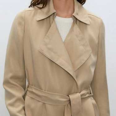 Aritzia Babaton Flowy Trench Coat