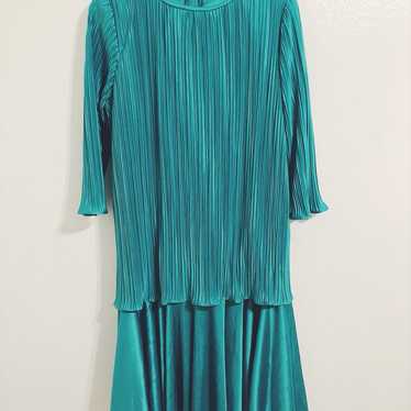 Vintage pleat Dress