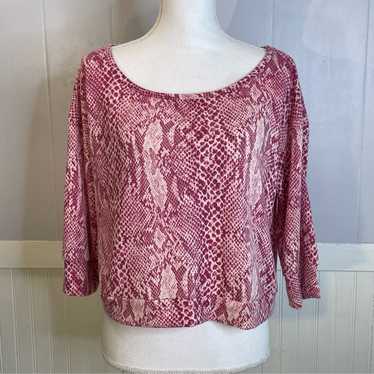 Vintage 90s Y2K pink cream snakeskin Cute Top