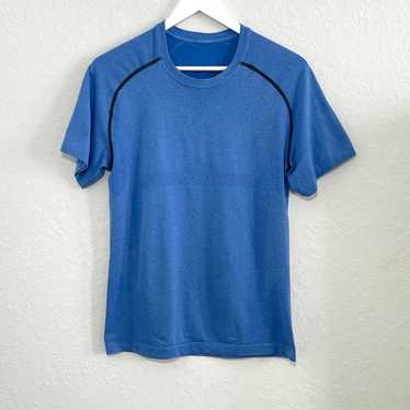 Lululemon Metal Vent Tech Size Small