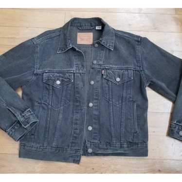 Levi's trucker jacket