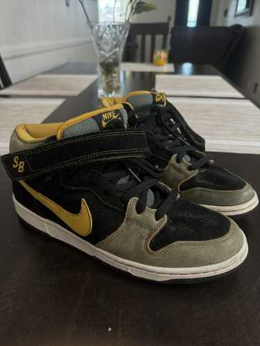 Nike Nike Sb Dunk Mids