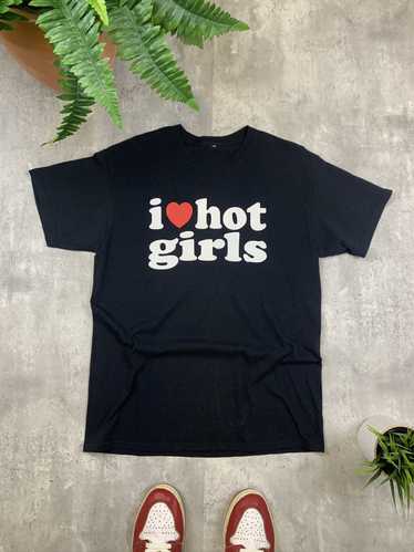 I Love Ny × Streetwear × Vintage I ❤️ Hot Girls T 