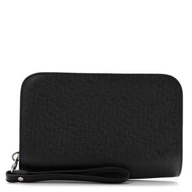 LOUIS VUITTON Taiga Baikal Pochette Black