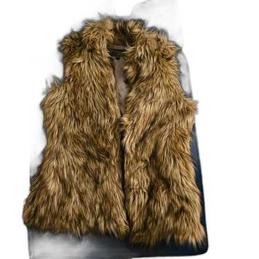 Designer Ci Sono by Cavichi Faux Fur Vest –Stateme