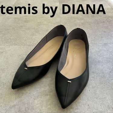 artemis by DIANA Black Pointed-Toe Flat Shoes