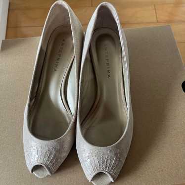 ANTEPRIMA Beige Open-Toe Pumps