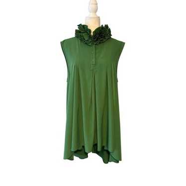 WoWo kelly green ruffled neck dress