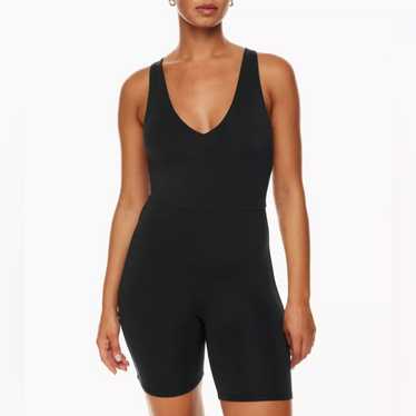 Aritzia babaton contour v neck romper