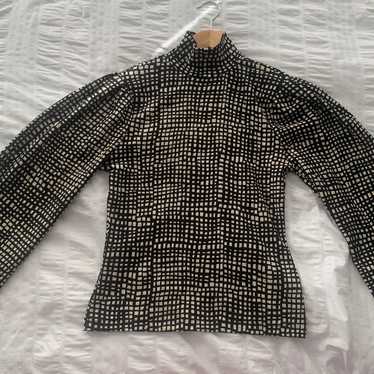 MNG- black and cream checkered long sleeve turtle 