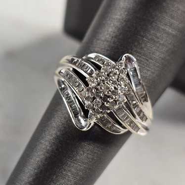 Womens Vintage Estate 10K White Gold Diamond Ring 