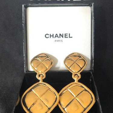 【CHANEL】Matelassé Square Vintage Earrings