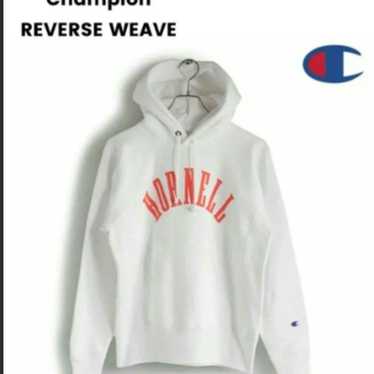 Excellent condition Champion Reverse Weave blue ta