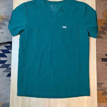 FIGS Leon Three-Pocket Scrub Top