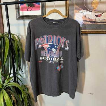 Vintage New England Patriots Shirt