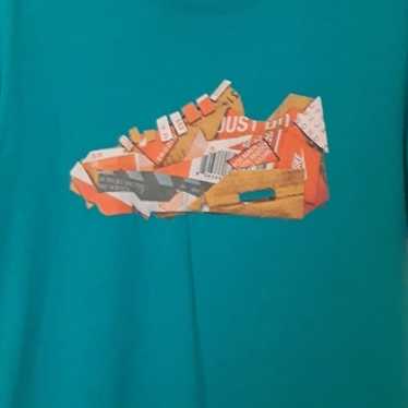 Nike T-shirt