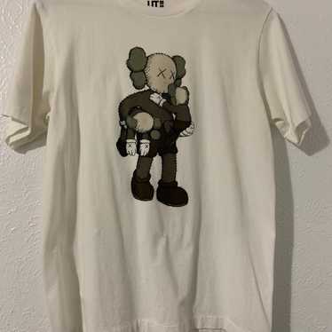 Uniqlo X Kaws