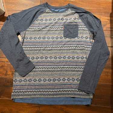 Levi’s long sleeve pocket tee