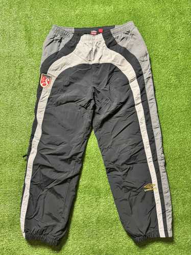 Supreme × Umbro Supreme Umbro Track Pants Size Med