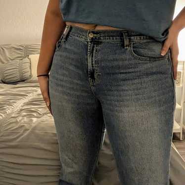 Old Navy Mid-Rise Wow Boyfriend Jeans