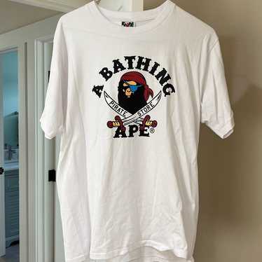 A BATHING APE×KAWS 'カレッジロゴ'長袖 Tシャツ ロンT BENDY