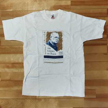 Winston Churchill T-shirt.