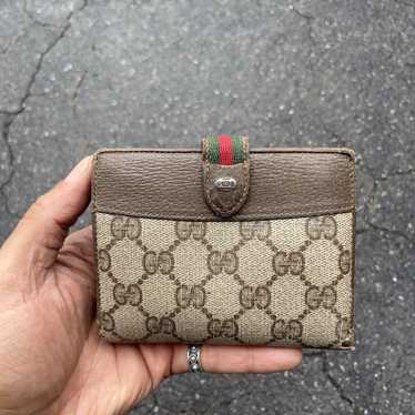 ①GUCCI Tri-Fold Wallet Interlocking G Gucci Interlocking GG Logo Monogrammed French Fold Wallet