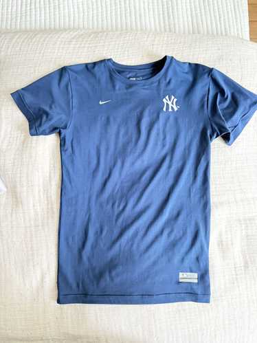 Nike Yankees Dry-Fit Top