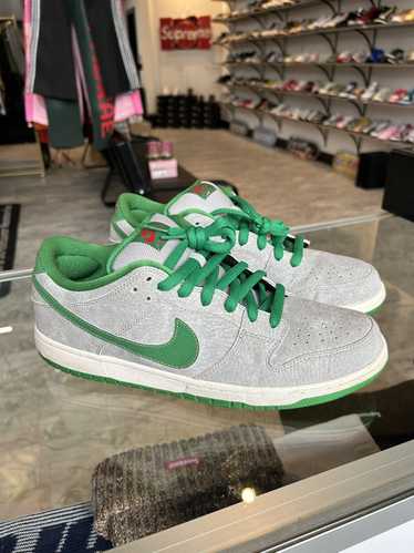 Nike Nike SB dunk low Medusa