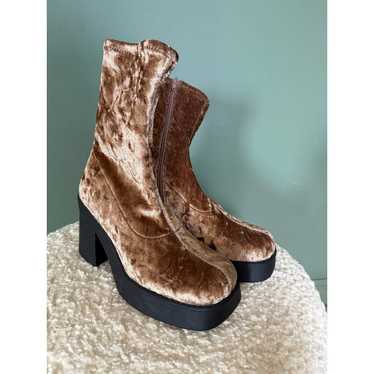 Steve Madden, the Klayton Velvet Platform Mid Boot