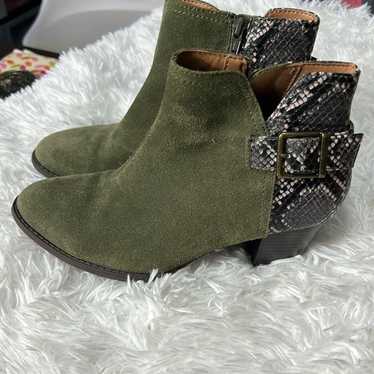 Vionic Naomi Snake Print Olive Green Suede Heeled 