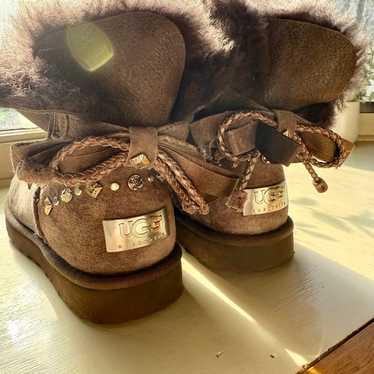 Women’s Uggs - Size 7