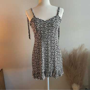 Lulus summer daisy mini dress size Medium