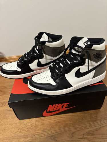 Jordan Brand × Nike Jordan 1 Retro High Mocha