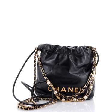 CHANEL 22 Chain Hobo Quilted Calfskin with CC Pear