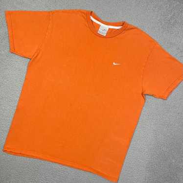 Vintage y2k nike essential T-shirt