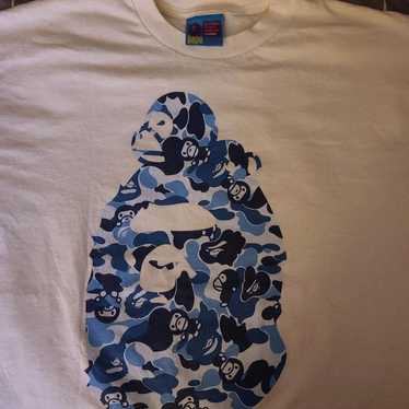 APE BAPE KAWS VOUGE BABY MILO tシャツ　Camo Vintage A Bathing Ape (Bape) Baby Milo x Kaws XL Animal