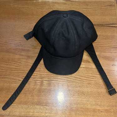 Kapital kapital hat - Gem