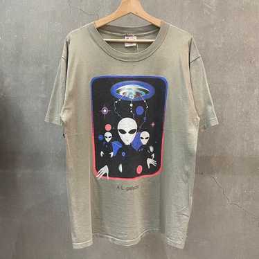 Vintage 90s alien t - Gem