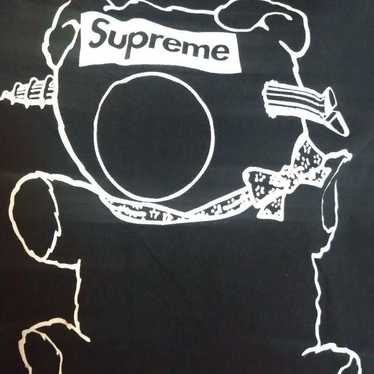 Supreme T-shirt