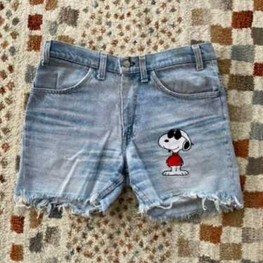 Vintage Levi's (SNOOPY) *TOO CUTE*