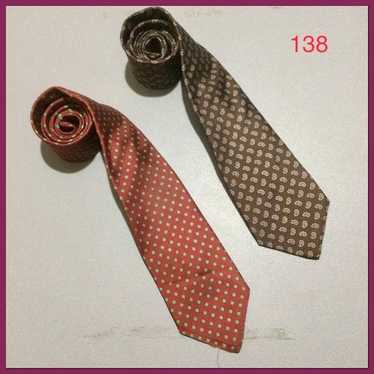 2 Vtg English Print Ties_138